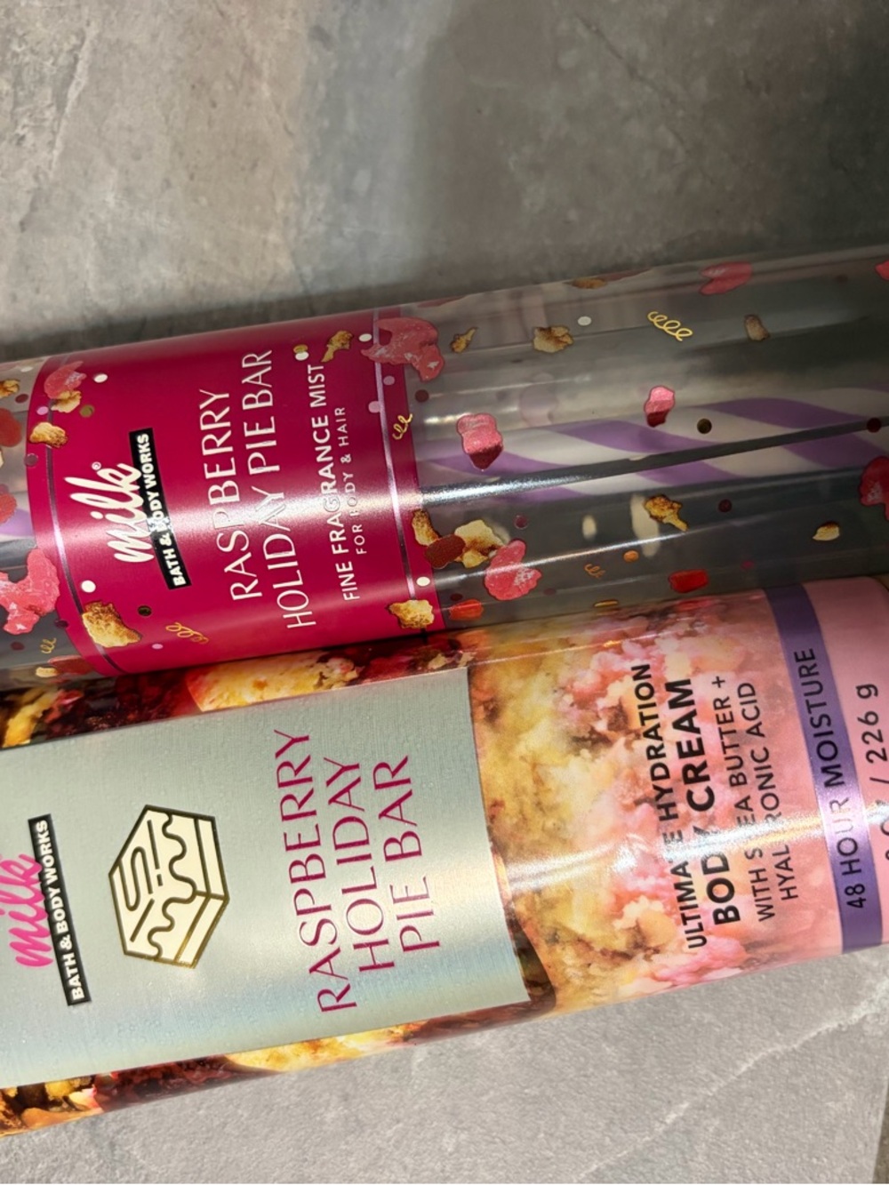 Bath & Body Works Raspberry Holiday Pie Bar Fragrance Mist - Raspberry